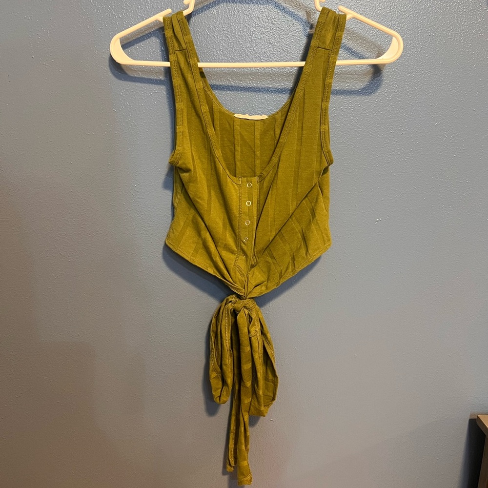 NanaMacs green crop top